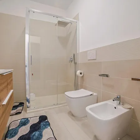 Madeleine Con Garage Privato Gratuito *